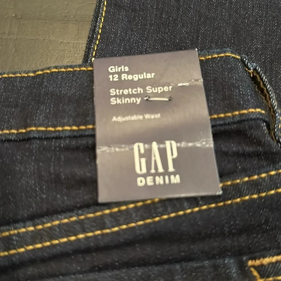 GAP Jeans - Picture 3 of 4